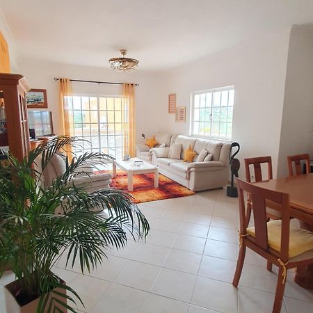 Vila Apartamentos Estrela Lagos Buitenkant foto