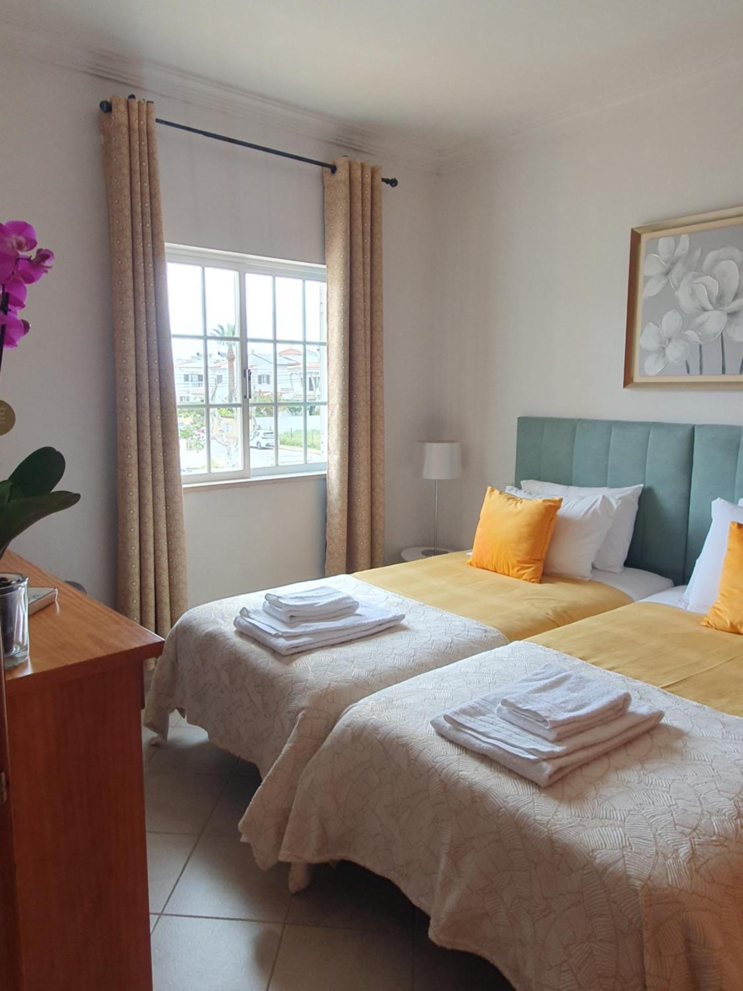 Vila Apartamentos Estrela Lagos Kamer foto